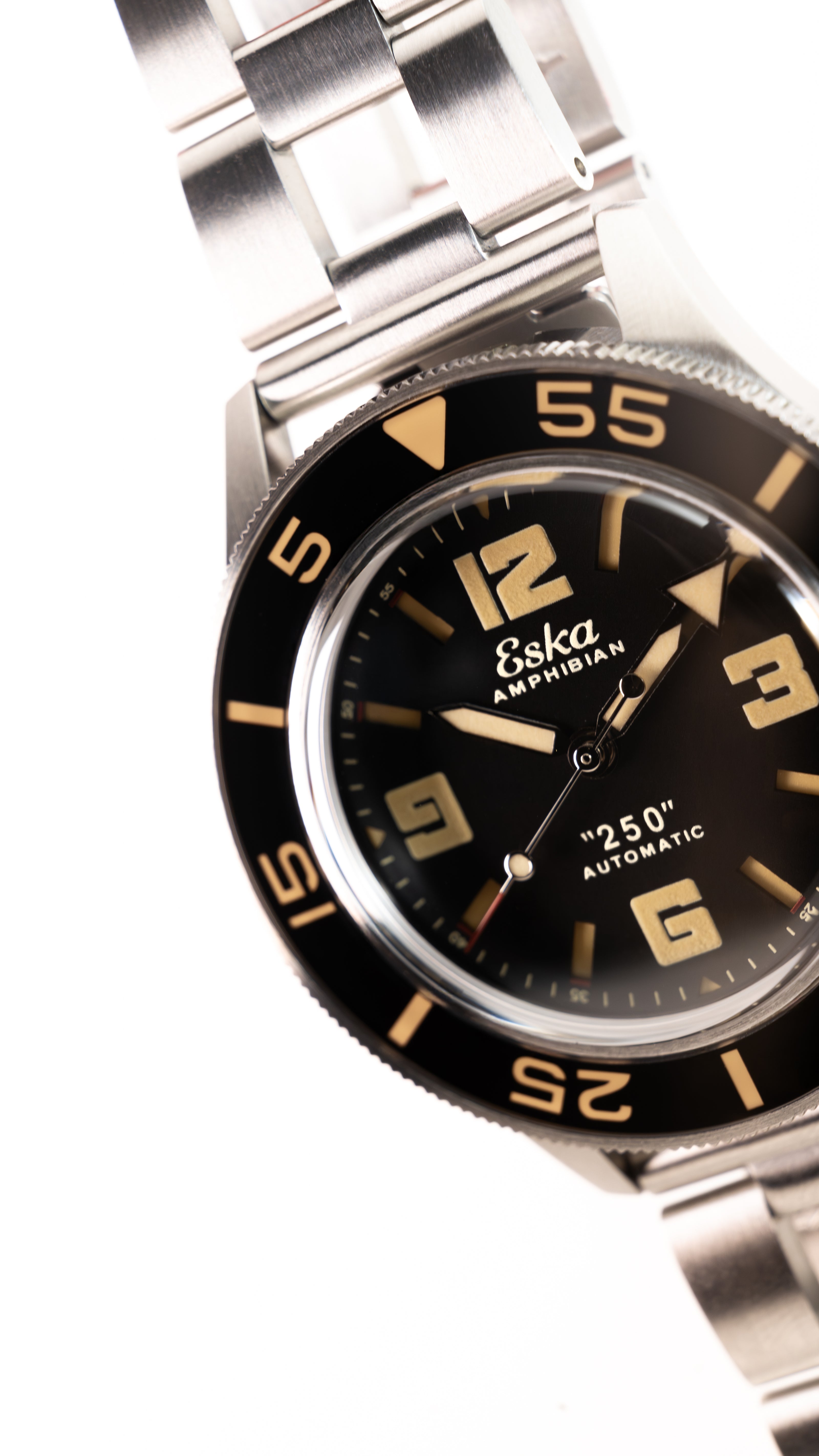 ESKA Amphibian 250 Black Shark